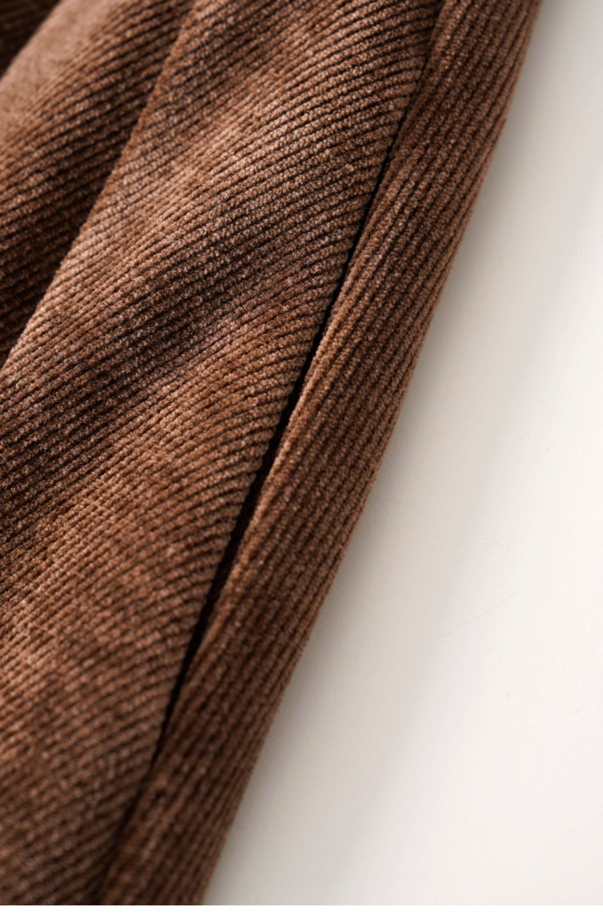 50代ファッション プリーツロングスカート