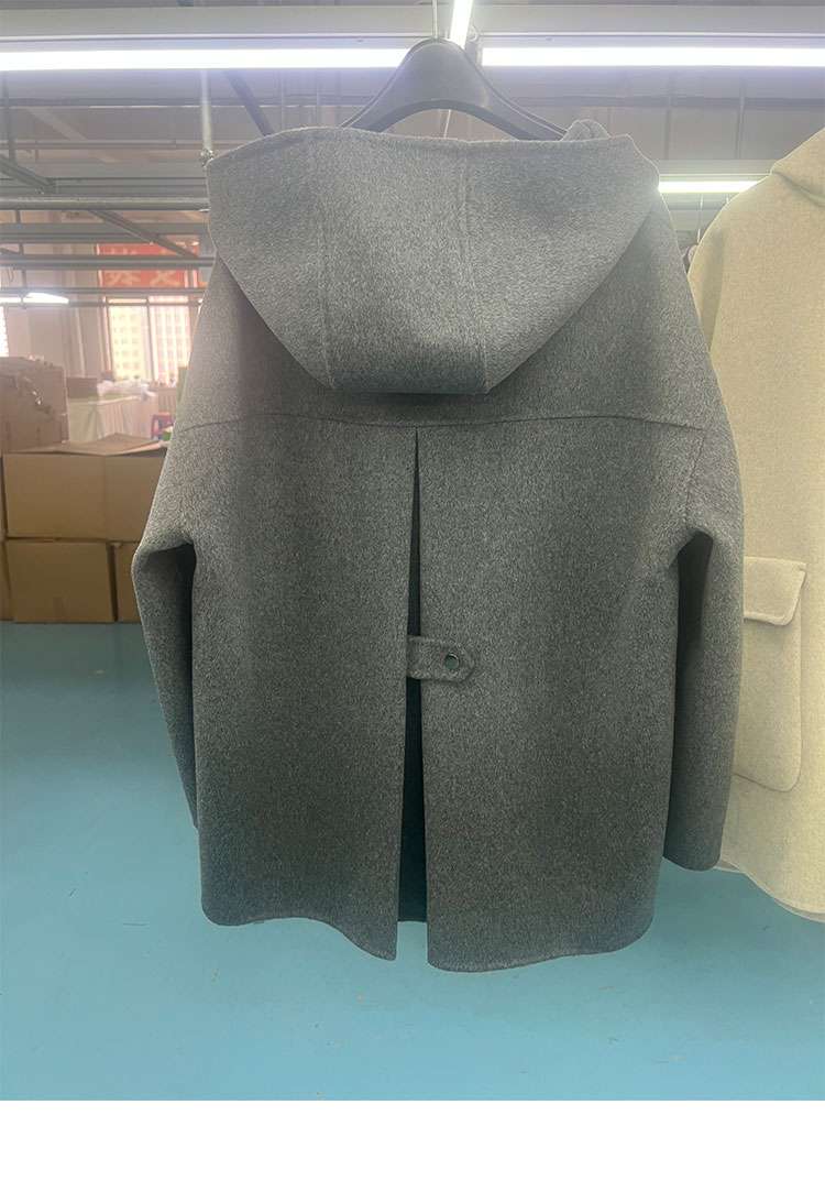 50代ファッション 上質ウール100%の大人コート