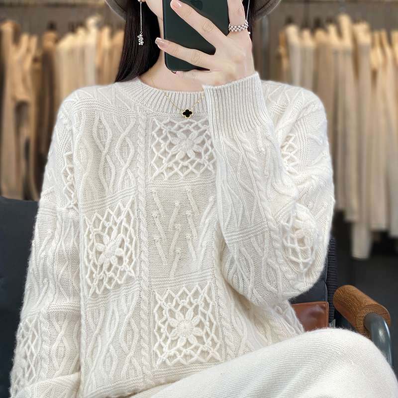 50代ファッション 【ウール100％】上品な透かし編みプルオーバー