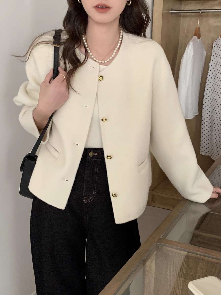 50代ファッションアウター クラシック短丈ウールジャケット