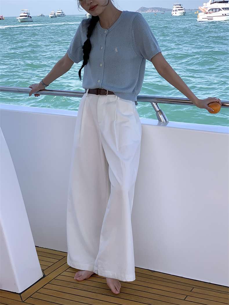 50代ファッション ゆったりワイドパンツ