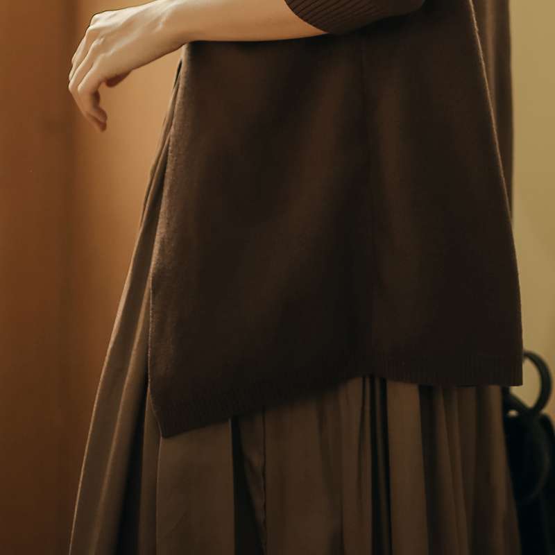 50代ファッション 大人の魅力引き立つ ゆったりワンピース