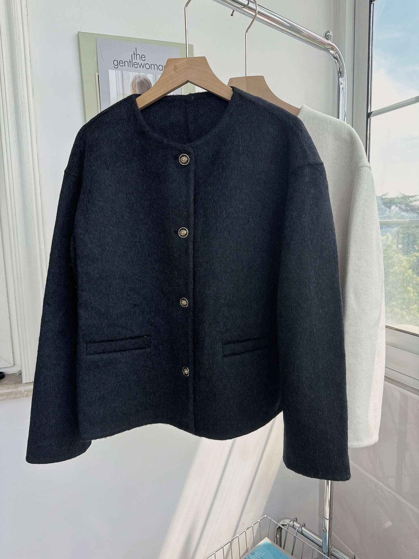 50代ファッションアウター クラシック短丈ウールジャケット