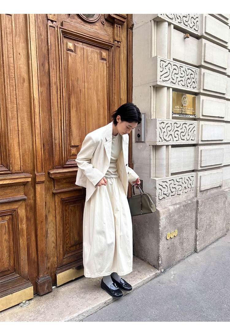 50代ファッション ゆったりロングスカート