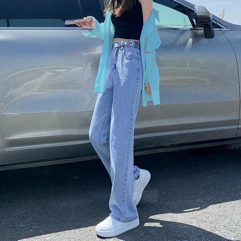 50代ファッション ゆったりストレート美脚デニムパンツ