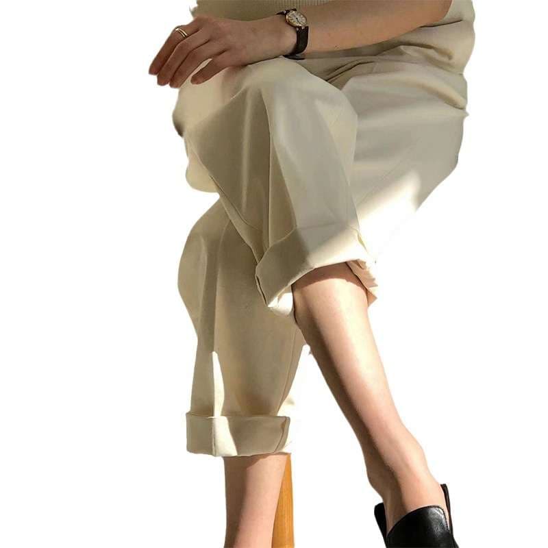 50代ファッション ゆったりワイドシルエットパンツ