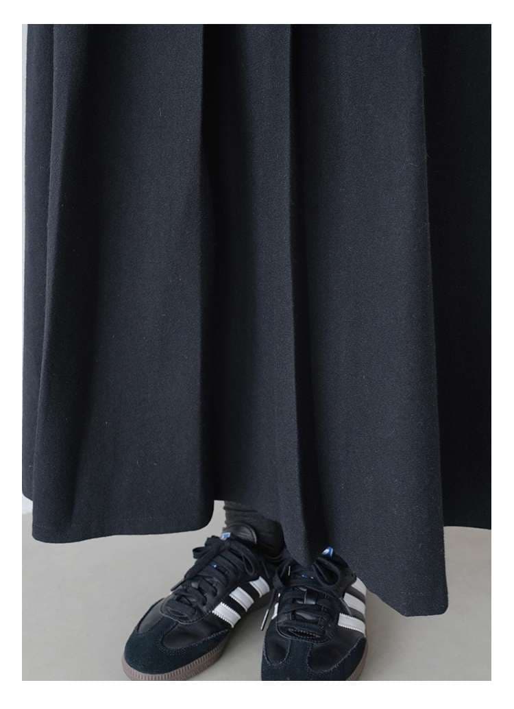 50代ファッション ロングプリーツスカート