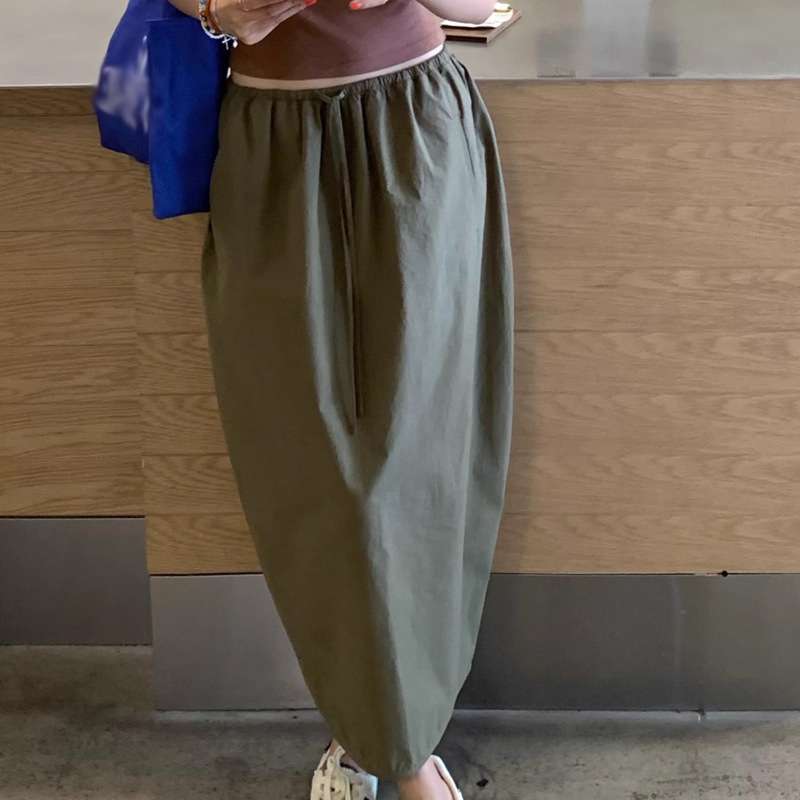 50代ファッション ゆったりロングギャザースカート