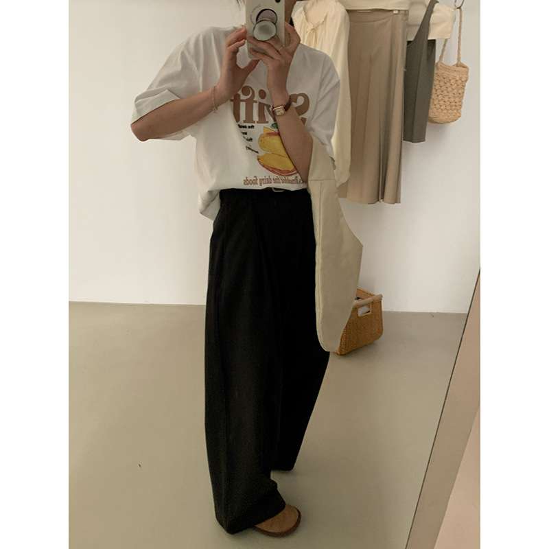 50代ファッション ゆったりワイドパンツ