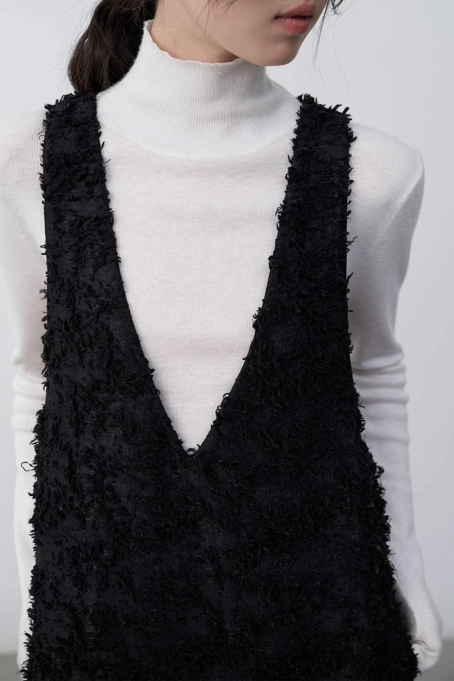 50代ファッション 洗練されたウール混ジャンパースカート