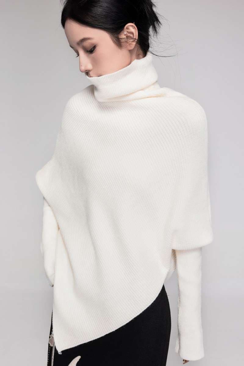 50代ファッション 重ね着風タートルネックニット