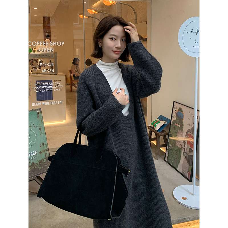 50代ファッション 上品ニットワンピース