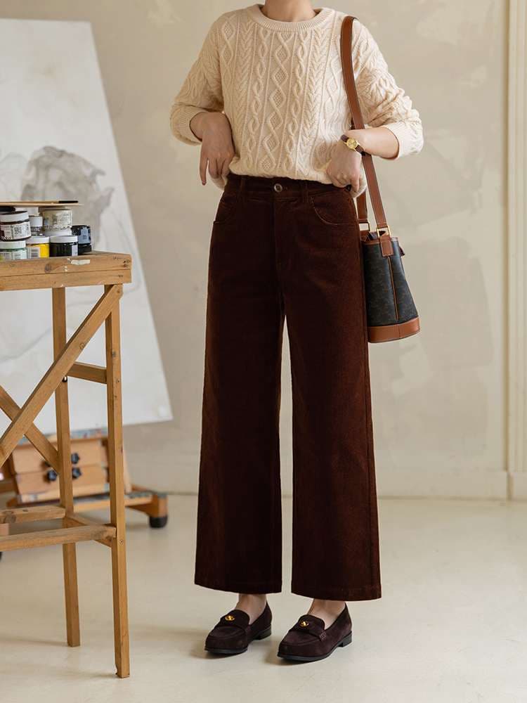 50代ファッション 大人のゆったりコーデュロイパンツ