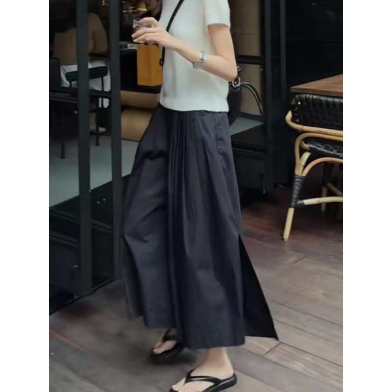 50代ファッション ゆったりワイドパンツ