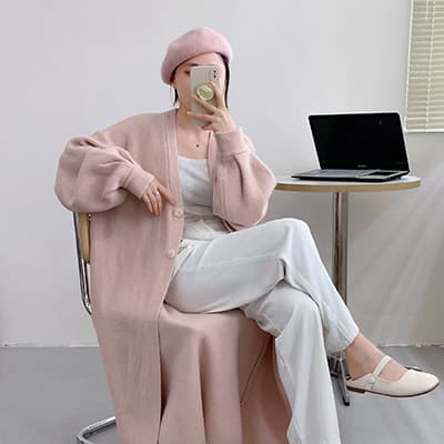 50代ファッション 大人の上品ニットカーディガン ロング丈