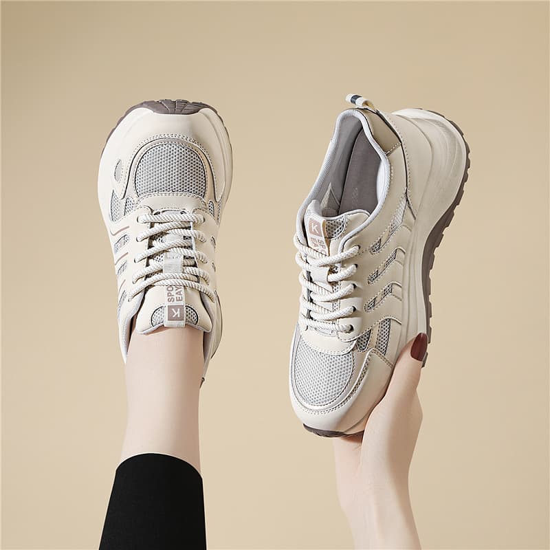 50代ファッション シューズ 快適スニーカー 歩きやすい厚底シューズ