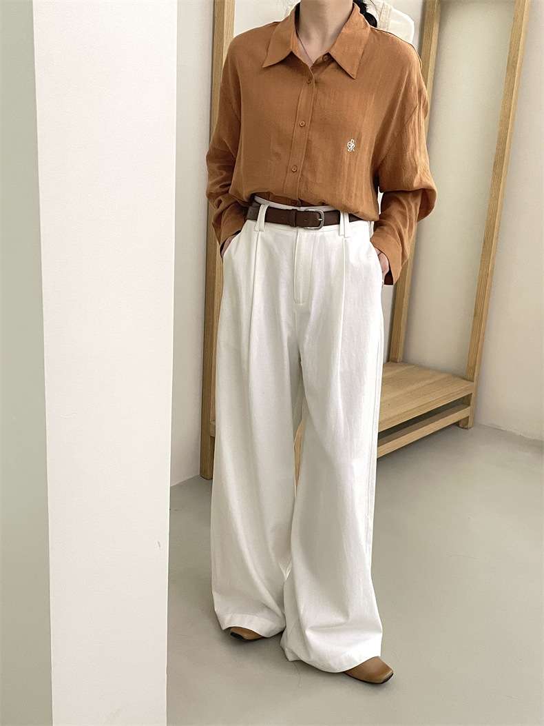 50代ファッション ゆったりワイドパンツ