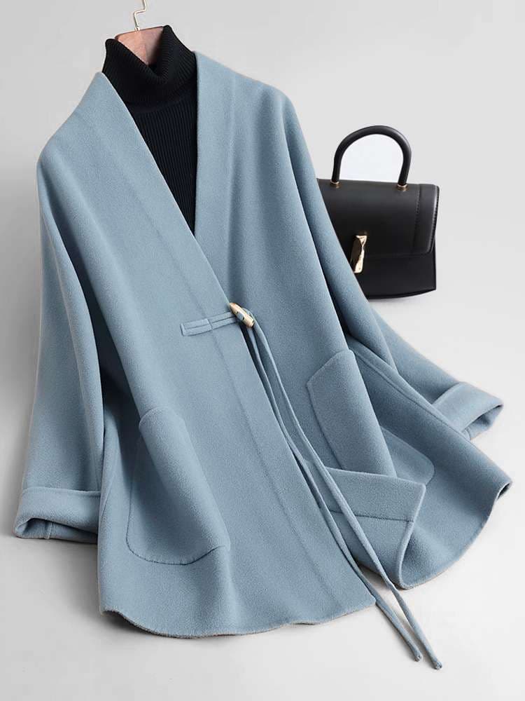 50代ファッション エレガントな冬のショートコート