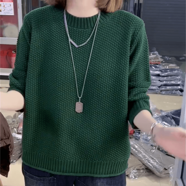 50代ファッション 立体編み目のゆったりニット