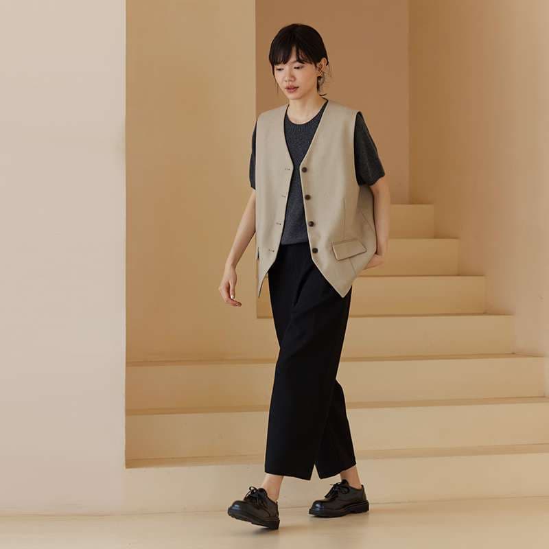 50代ファッション ゆったりワイドクロップドパンツ