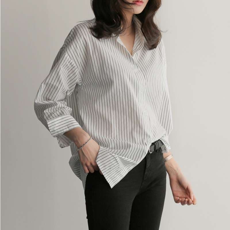 50代ファッション 50代女性向け上品ストライプゆったりシャツ