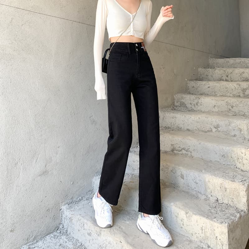 50代ファッション ハイウエストストレートパンツ