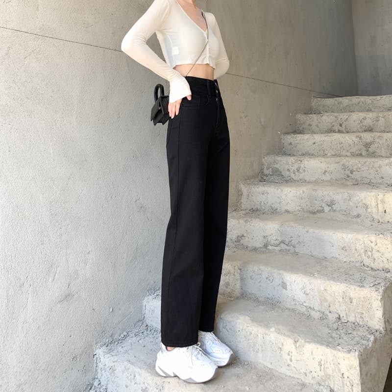 50代ファッション ハイウエストストレートパンツ